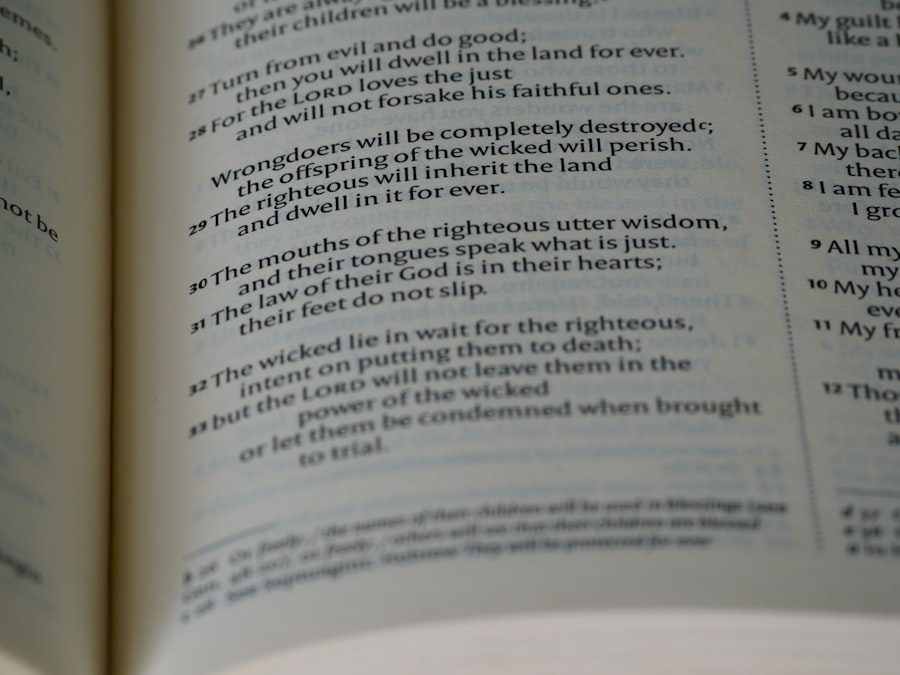 Photo Teaching the Ten Commandments